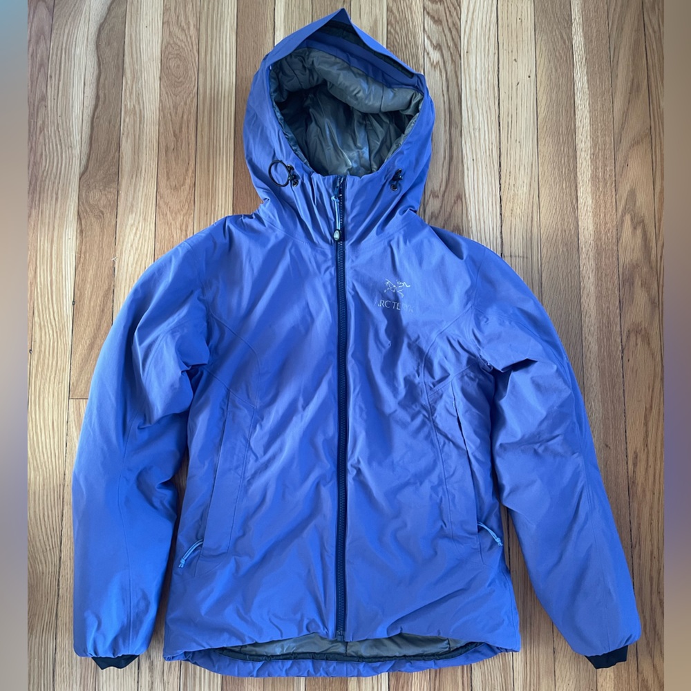 Arc’teryx womens small synthetic insulated jacket blue